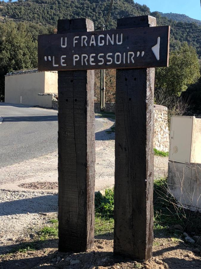 U Fragnu Guest House Omessa Стая снимка